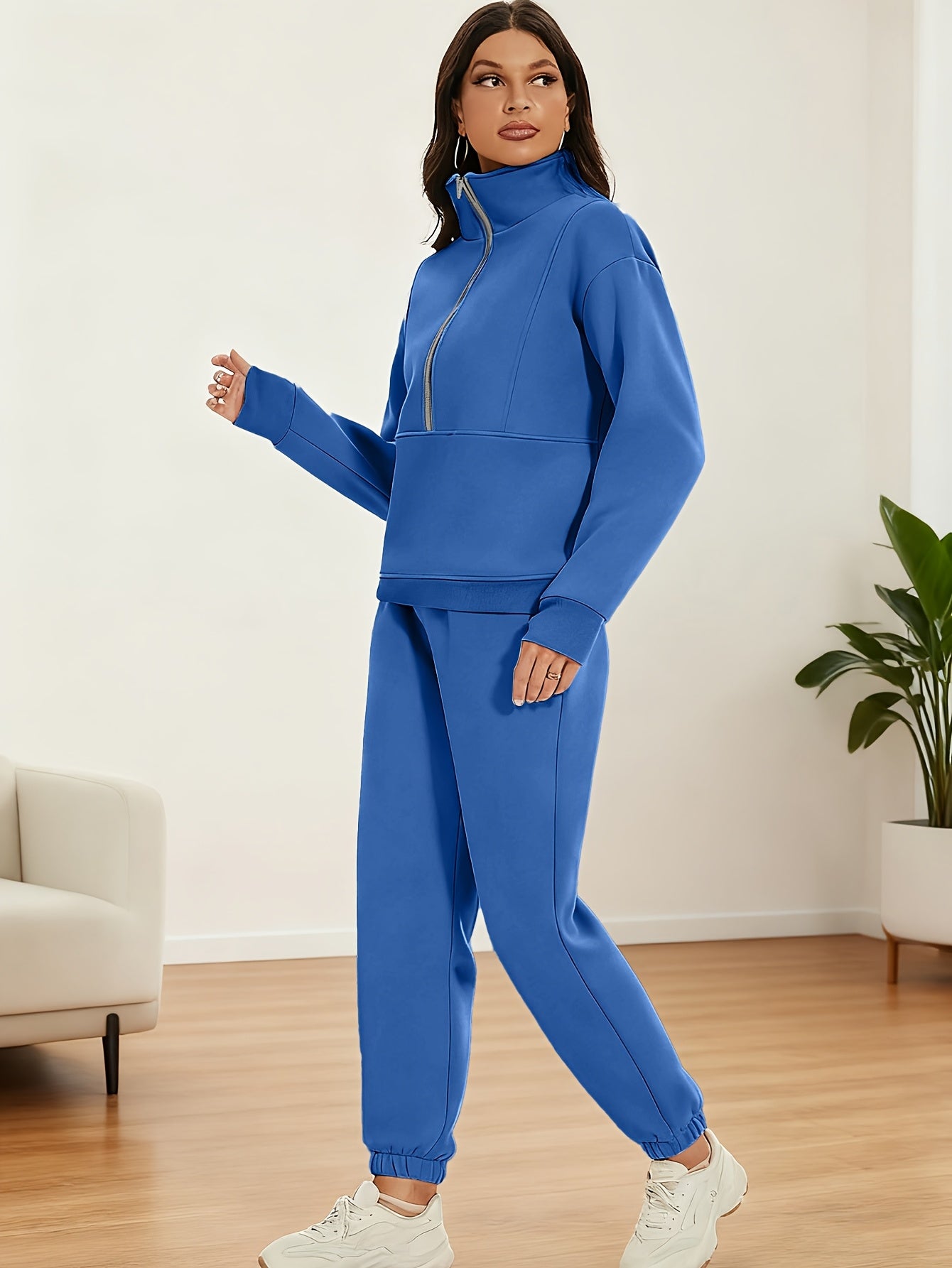 A Set of Autumn And Winter European And American Women'S Two-Piece Suits, Sweatshirts, Trousers, Fleece Sports, Street Fashion And Casual Suits