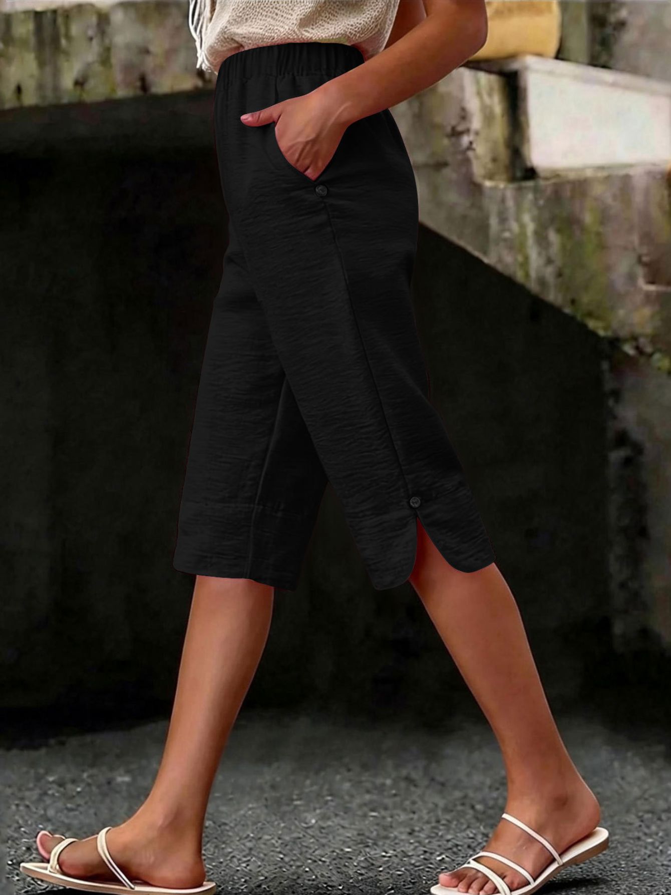 ZOELNIC Women'S Elastic Waist Wide-Leg Capri Pants with Decorative Button Detail - Side Pockets Relaxed Fit Casual Summer Beach Trousers