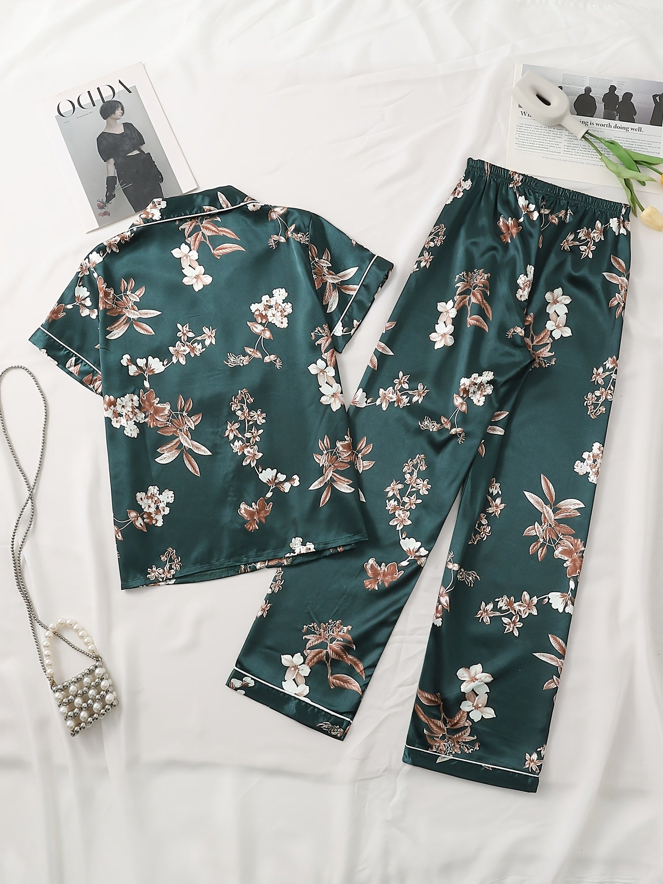 Solid Satin Pajama Set, Casual Short Sleeve Buttons Lapel Top & Shorts, Women'S Sleepwear