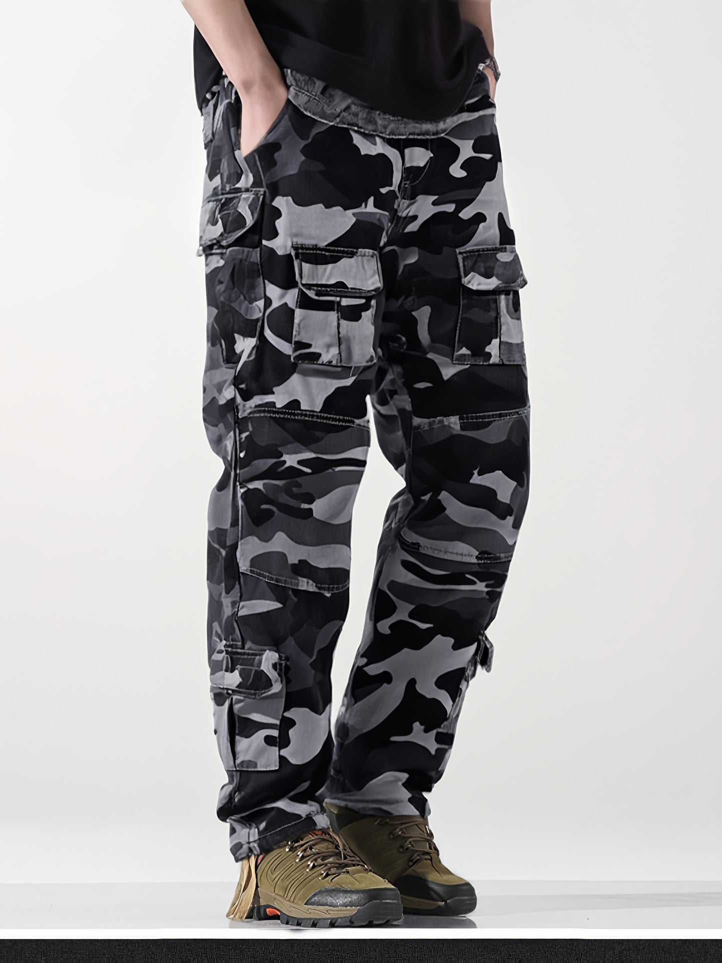 Men's Camouflage Outdoor Tactical Cargo Pants with Multiple Pockets