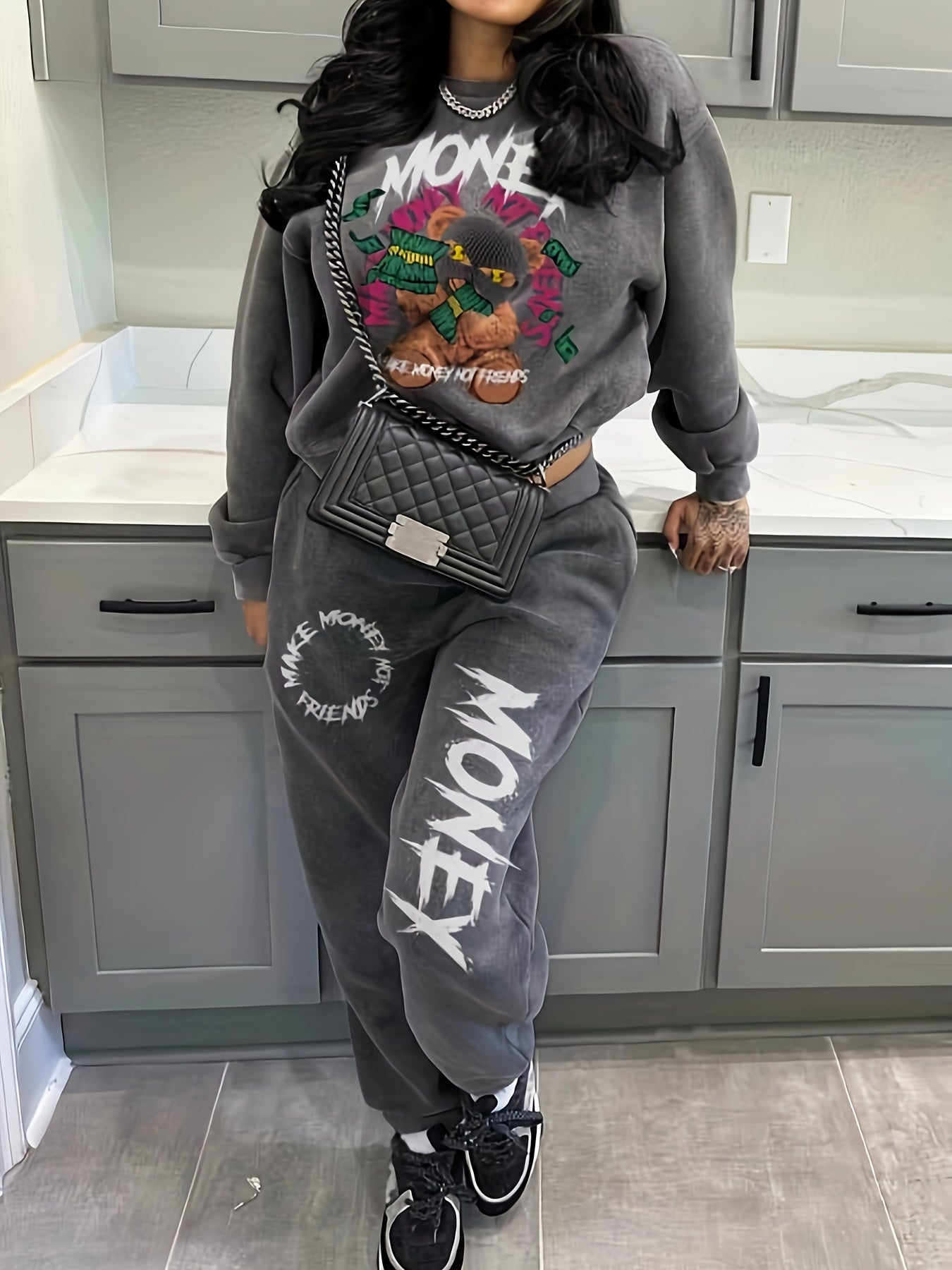Women's Cozy Brown Sweatshirt & Jogger Set with "Money" Graphic - Casual Crew Neck, Long Sleeve, and Pants with Drawstring Waist - Perfect for Fall and Winter, Allseason Outfit|Playful Graphic Set|Comfortable Fit