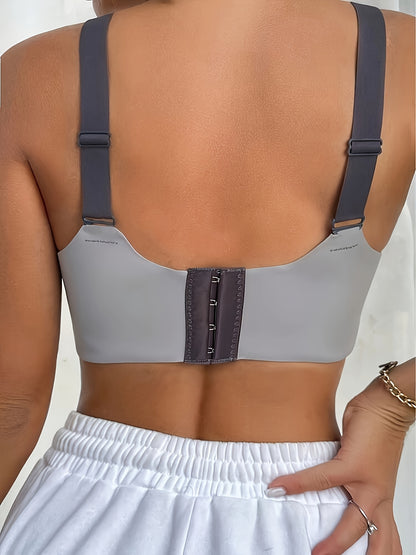 A Luxurious 4pcs Anti-Gravity Lifting Bra Featuring a Closed Double-Breasted Design, Offering Comfort And Breathability. It Is Skin-Friendly, Seamless, And Easily Storable, Making It Ideal for Sportswear