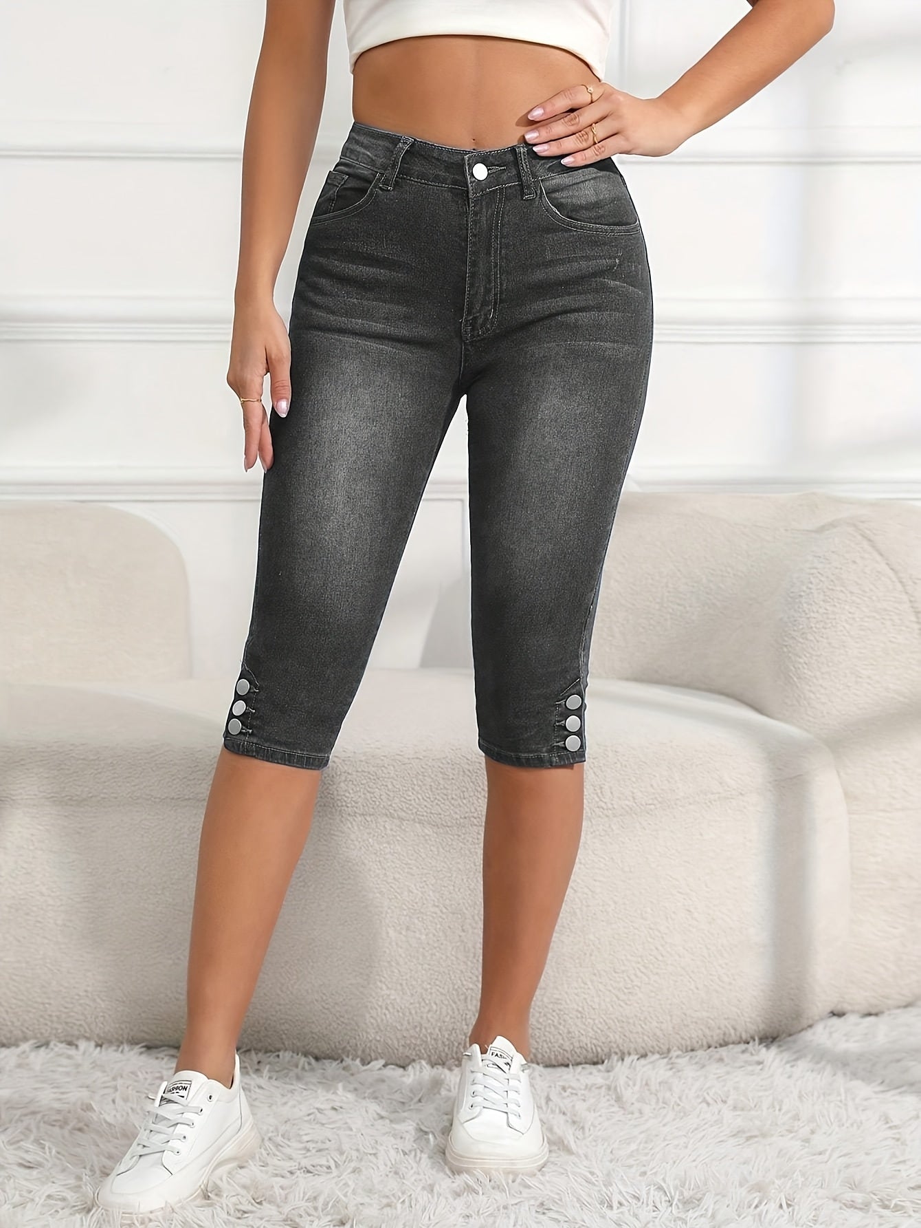 Women's Cropped Elastic Denim Mid Length Pants with Button Closure And Functional Pockets, Casual Style Cut Jeans, Comfortable for Daily Use
