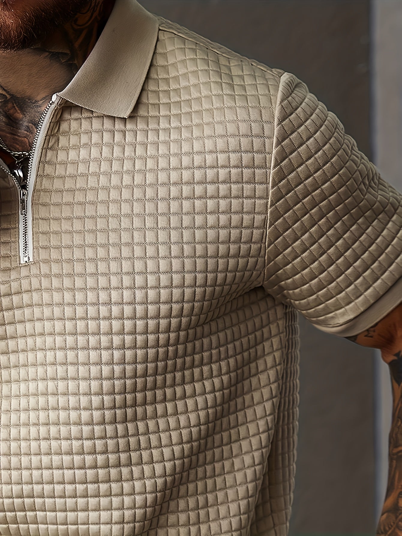 2pcs Men's Summer Commuter Casual Suit: Textured Fabric Half-zip Shirt Paired with Stitched Front Trousers, 2pcs Menswear, Vintage Style, Comfortable Fit.