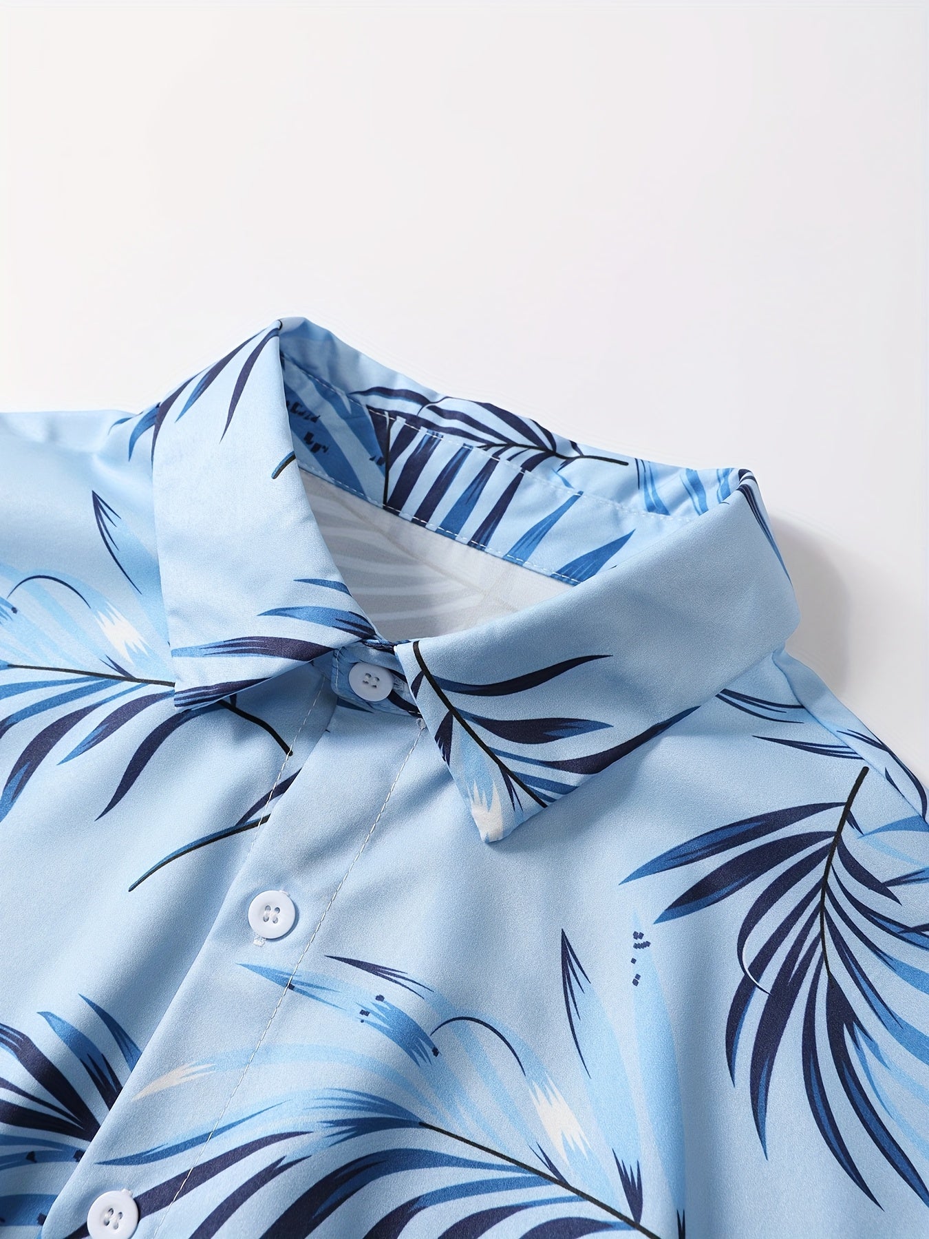 Men's 2pcs Set of Casual Leaf Print Collared Short-Sleeved Button-Up Shirt And Shorts, Suitable for Summer Outdoor Activities