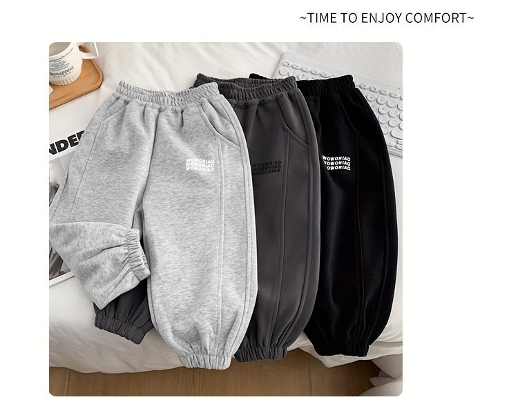 Wwowoniao Boys' Relaxed Fit Jogger Pants Made from a Featuring an Alphabet Design, Slightly Stretchy Knit Material, Equipped with Pockets, Suitable for Spring And Fall, Composed of 58% And 42% Polyester, Ideal for Outdoor Activities