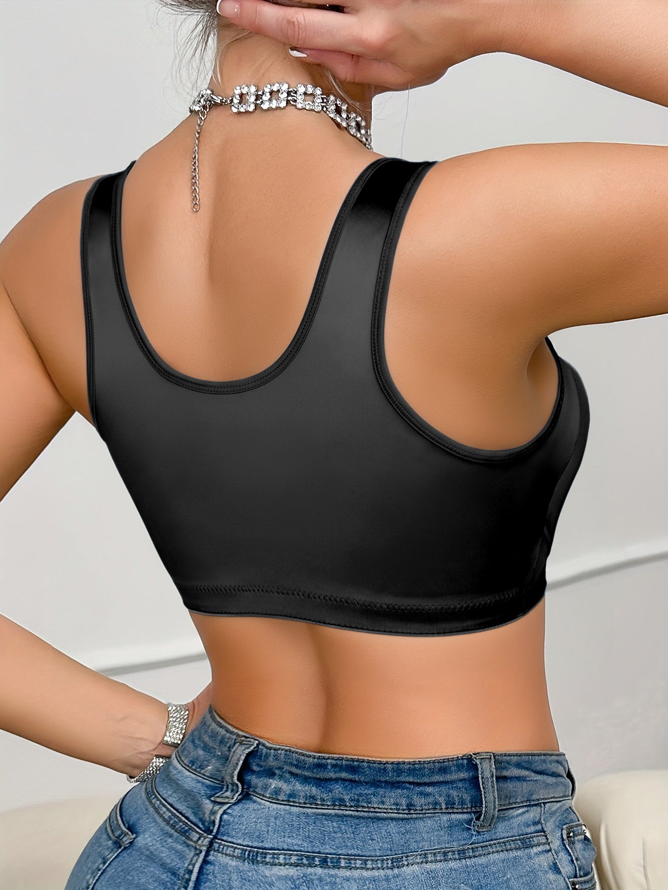 This 1pc Women'S Bra Is Made of High-quality Satin Fabric Without Underwire. It Features A Smooth Front Buckle Design, Providing Comfort and Strong Support. It Is Suitable for People with Large Breasts for Daily Wear and Formal Occasions. It Offe