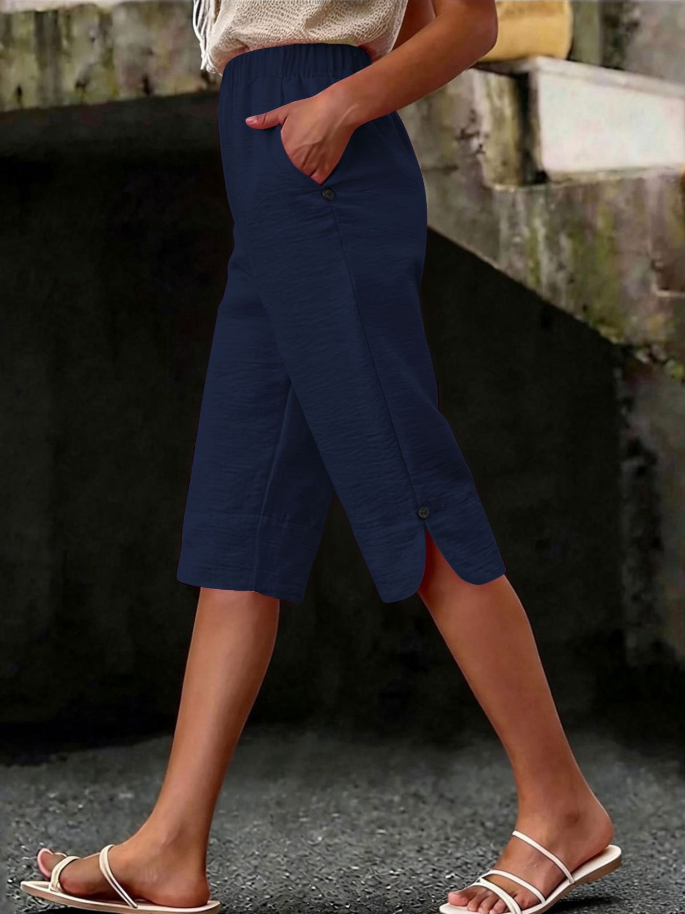 ZOELNIC Women'S Elastic Waist Wide-Leg Capri Pants with Decorative Button Detail - Side Pockets Relaxed Fit Casual Summer Beach Trousers