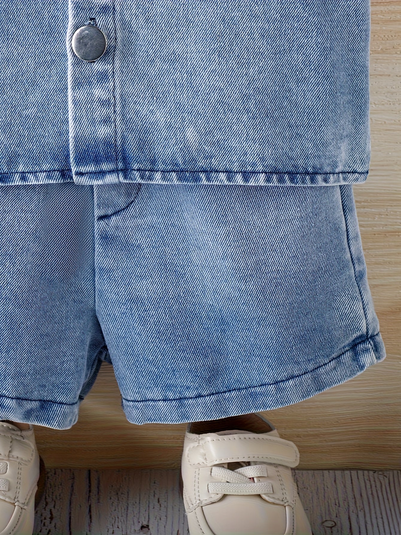 [Runs Large, Size 1 Size] Baby Boy 3pcs Summer Outfit Set, Soft Washed Denim Short Sleeve Lapel Jacket, Casual Denim Shorts And Matching Denim Bucket Hat, Daily Casual Clothes for 6-36 Months, Perfect for Outdoor