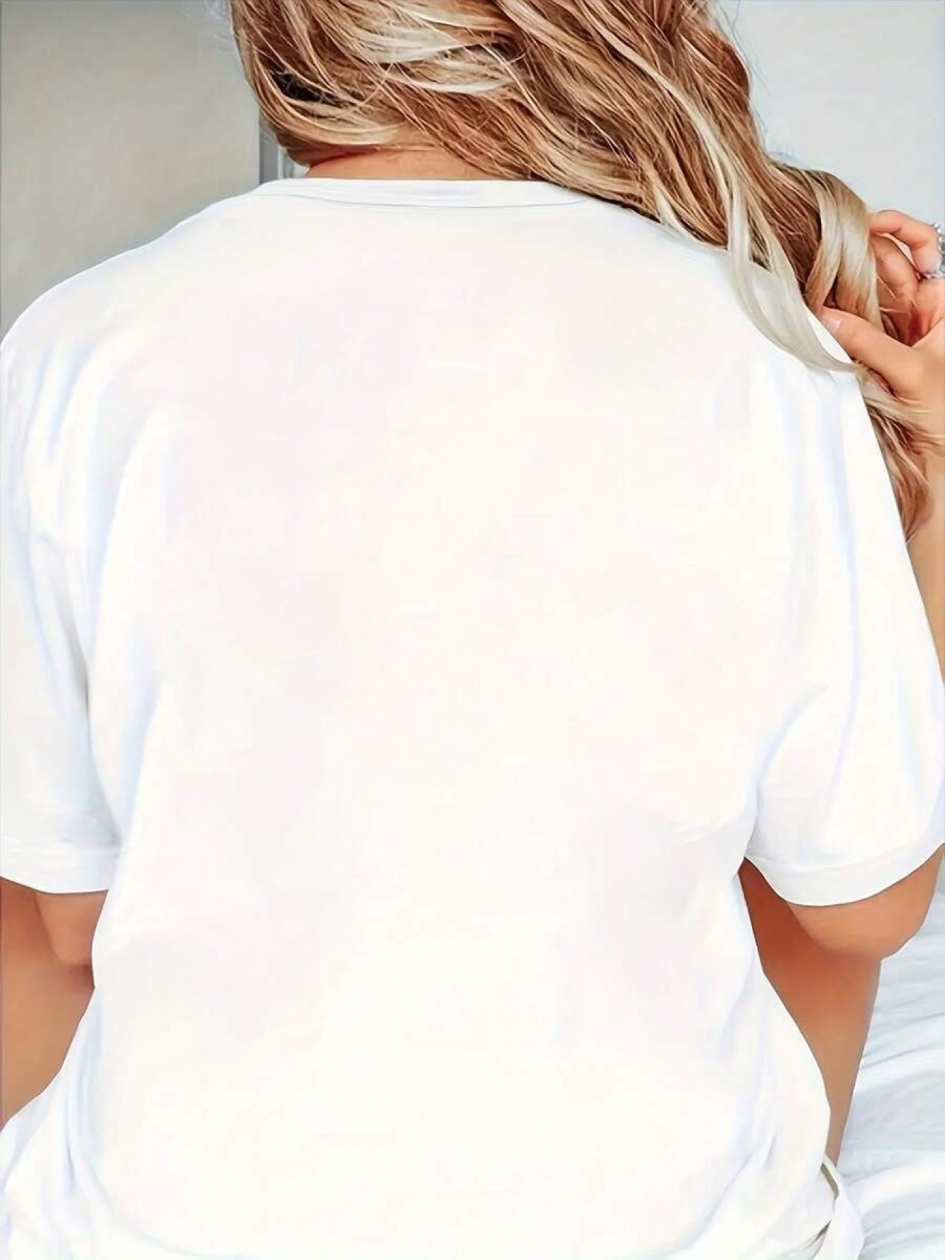 Plus Size - My Mom in Heaven I Miss You When I Close My Eyes I Want You When Tears Fill My Eyes I Need You Even If I Smile And Seem No One Misses You More Than Me Memorial Shirt Mother Remembrance Loss of Mom Angel Wings D