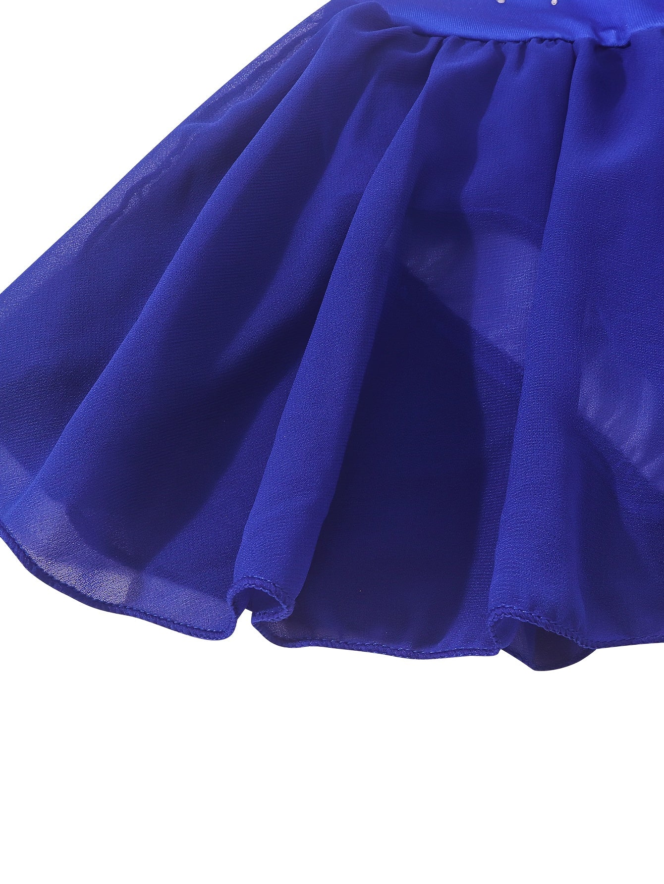 Ballet Tutu Outfit for Girls Featuring Long Sleeves, Mesh Details, a Sparkling Skirt, And a Flared Design, Perfect for Dance Performances And Gymnastics, Made from Stretchy Material, Ideal for Ballet Students