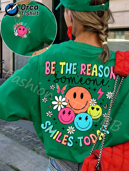 A Casual Women'S T-Shirt Made of 100% Featuring a Retro Print of Smiling Face Daisies That Radiate Positive Energy. This Y2K Style Has Short Sleeves And a Loose Round Neck