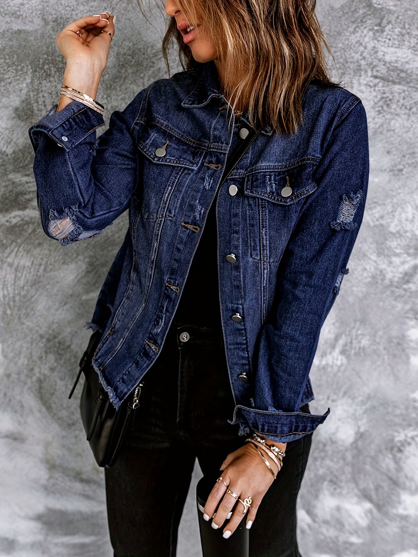 Women's Ripped Washed Button-Up Denim Jacket Coat with Pockets, Casual Classic Distressed Denim Outerwear TZ001
