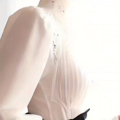 Fashion Women'S Shirt T-shirt Advanced Sense Of Luxury Elegant Fashion White Hollow Puff Sleeves Ruffled Turtleneck Shirt Top Female Design Sense.