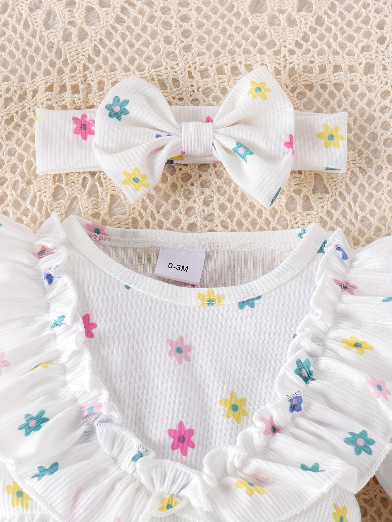 Adorable Floral Print Long-Sleeve Romper Set for Baby Girls with Lace Trim Socks & Headband - Polyester, Perfect for Spring/Fall, Perfect for Outdoor