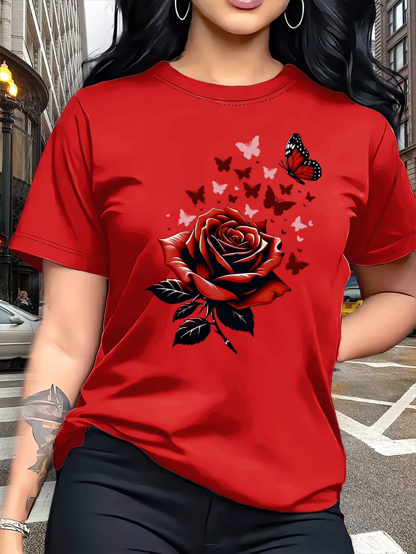 Women's Casual T-shirt, Chic Butterfly Pattern Print T-shirt - Rose Elements, Gifts, Casual Crew Neck Top - Breathable, Light and Comfortable, Suitable for Spring and Summer Wardrobes