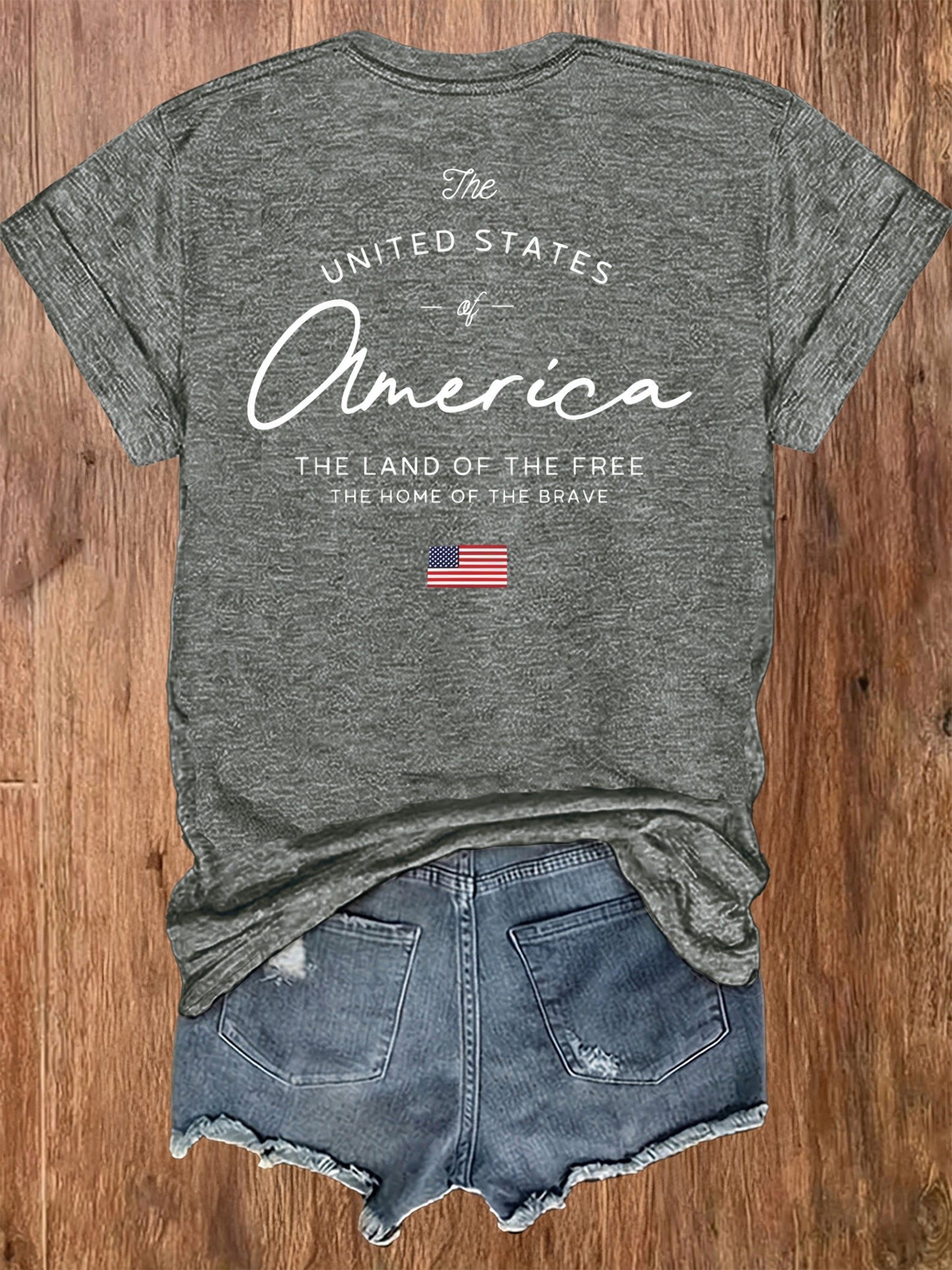 Women' US Flag T-Shirt with 1776 Design & American Symbols - Breathable Short Sleeve Top, Casual Streetwear Blouse-Compatible for - Wear Suitable for Fall Outfits, 4th of, Casual Attire, Machine Washable Non-