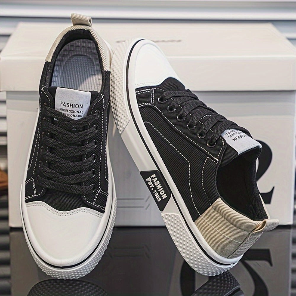 Men's Sneakers - Lace-Up Fit