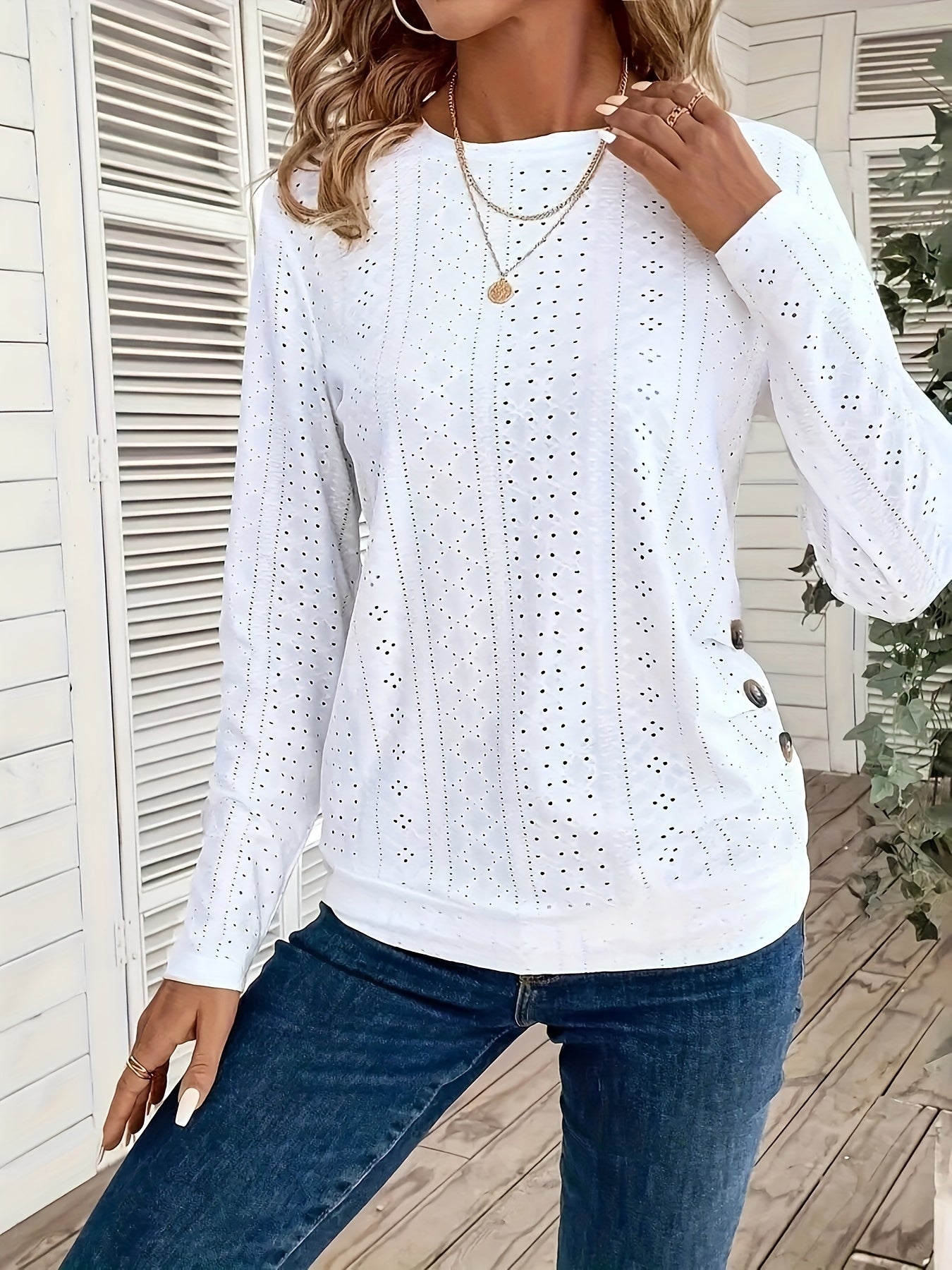 Chic Long-Sleeved Crew Neck Tee - Made from Soft Elastic, Featuring Faux Button Details, Machine Washable, Solid Hue, Length, Ideal for Spring And Autumn - Women'S Fashion Apparel