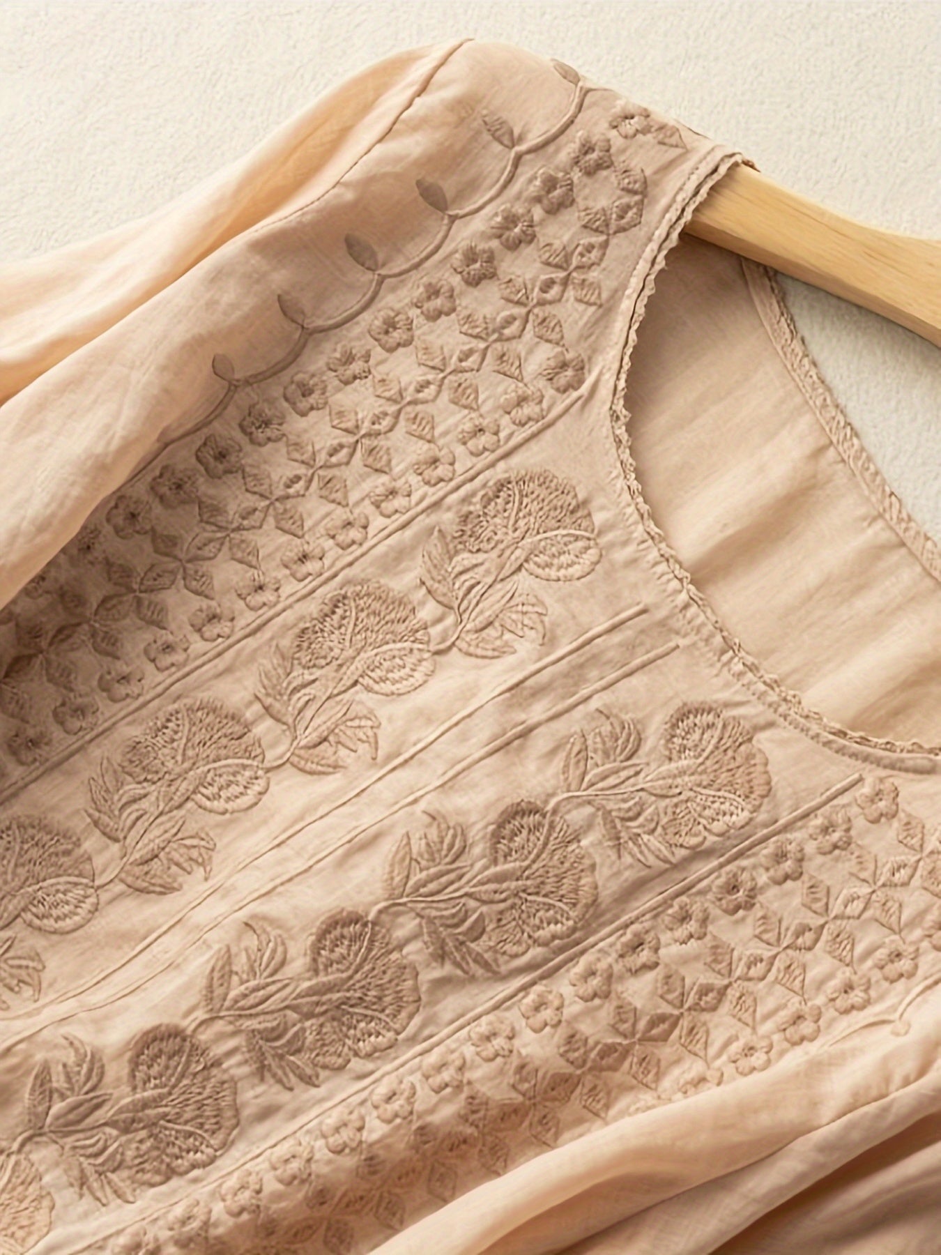 Women'S Embroidered T-Shirt in Various Colors and Sizes