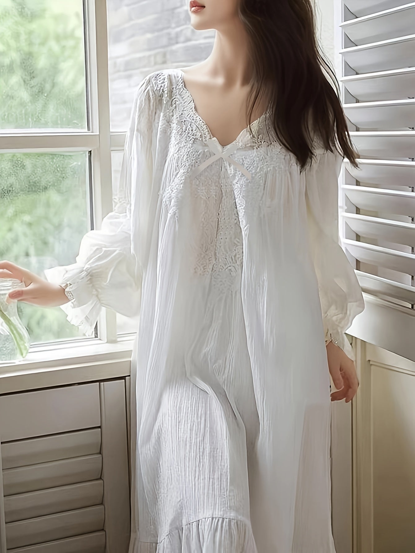 A Single French Court V-Neck Lace-Trimmed Princess Nightgown - a Solid White, Long-Sleeved, Flowing Garment That Is Cozy Enough for Home Wear, Suitable for All Seasons, This Luxurious Adult Nightgown Features Elegant Long Sleeves And Lace