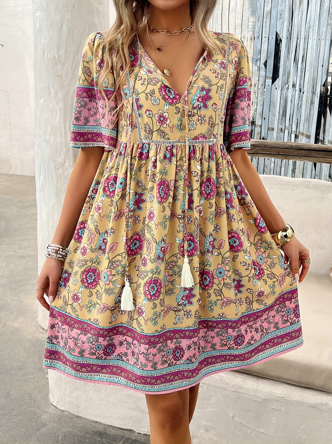 ZAFUL Summer Women's Dress, Women's Fashion New Elegant Romantic Bohemian Style Long Dress, Women's Fashion Deep V-neck Princess Sleeve Design, Fluffy High Waist Tassel Dress, Fashion Holiday Dress