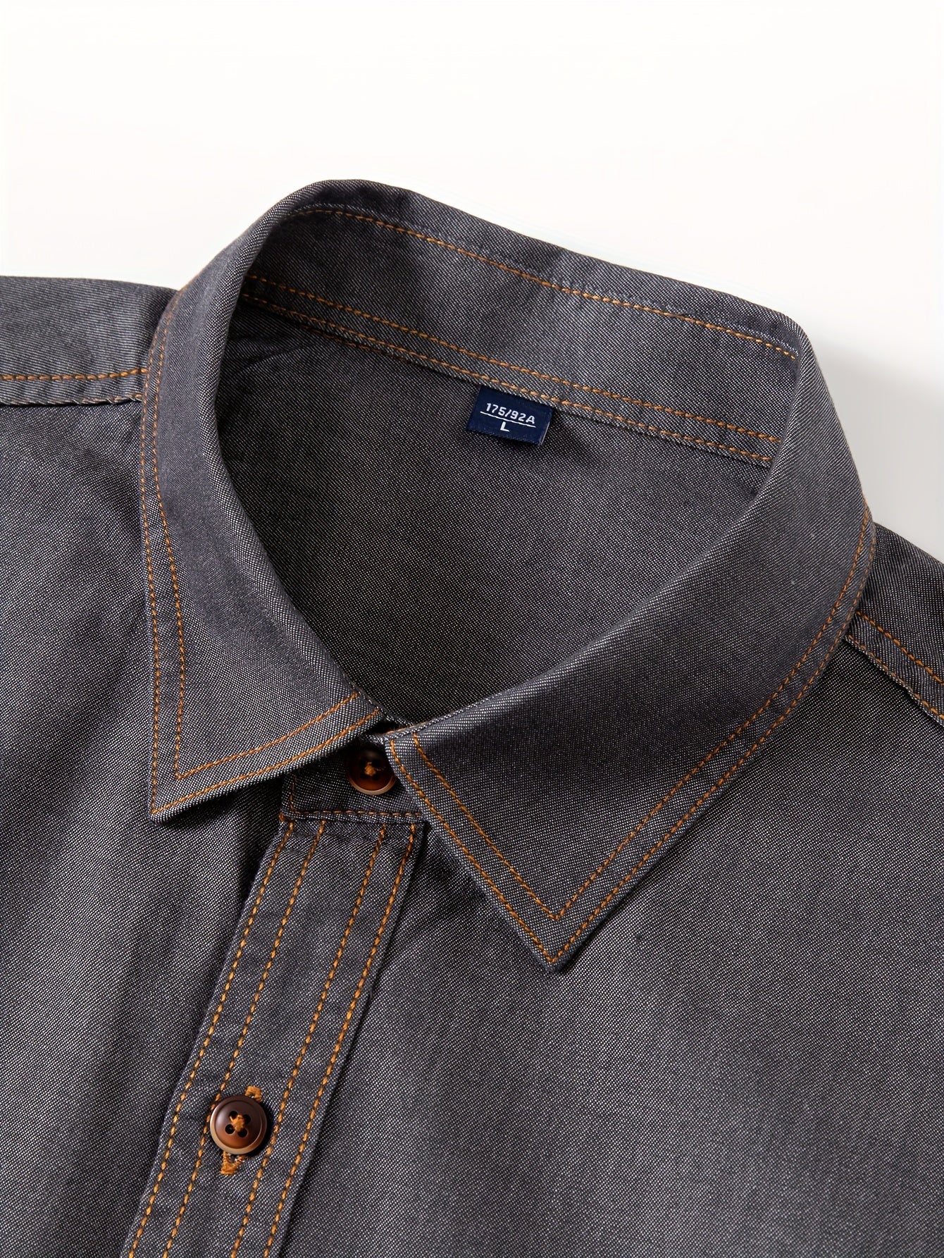 A Stylish Men's Casual Shirt With Long Sleeves And A Jacket, A New Spring And Autumn Men's Top With A Solid Color Pocket Design And A Lapel Collar.