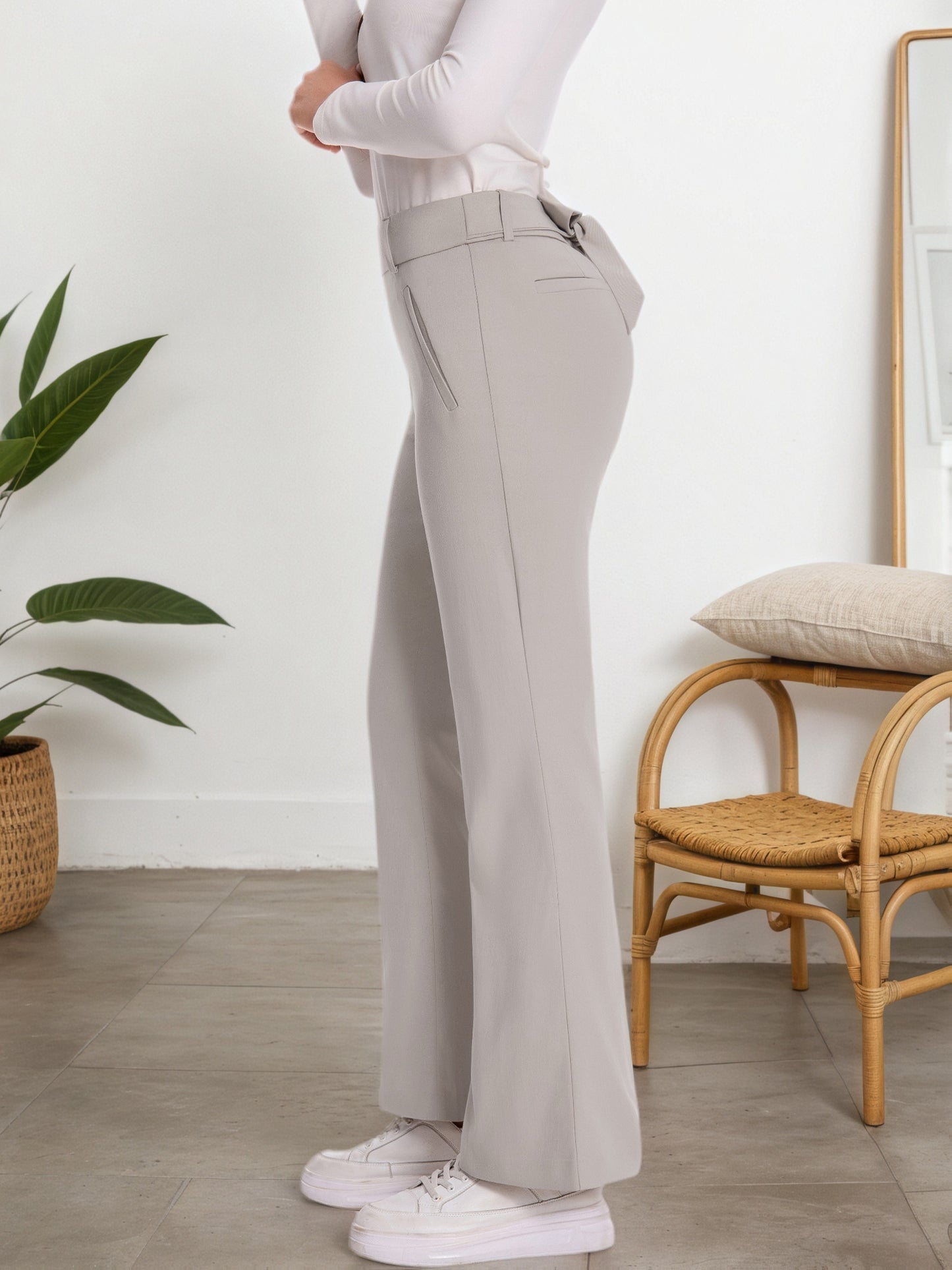 Elegant Plaid Flare Trousers for Women Featuring a High Waist And Tie Belt, Designed for a Slim Fit with Pockets, Perfect for Office Wear