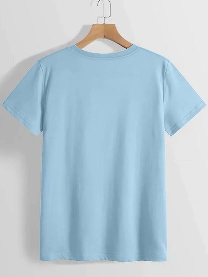 Round Neck T-Shirt - Stylish Women'S Graphic Tee - Comfortable Material with Circular Neckline - Light And Airy for Spring And Summer Outfits