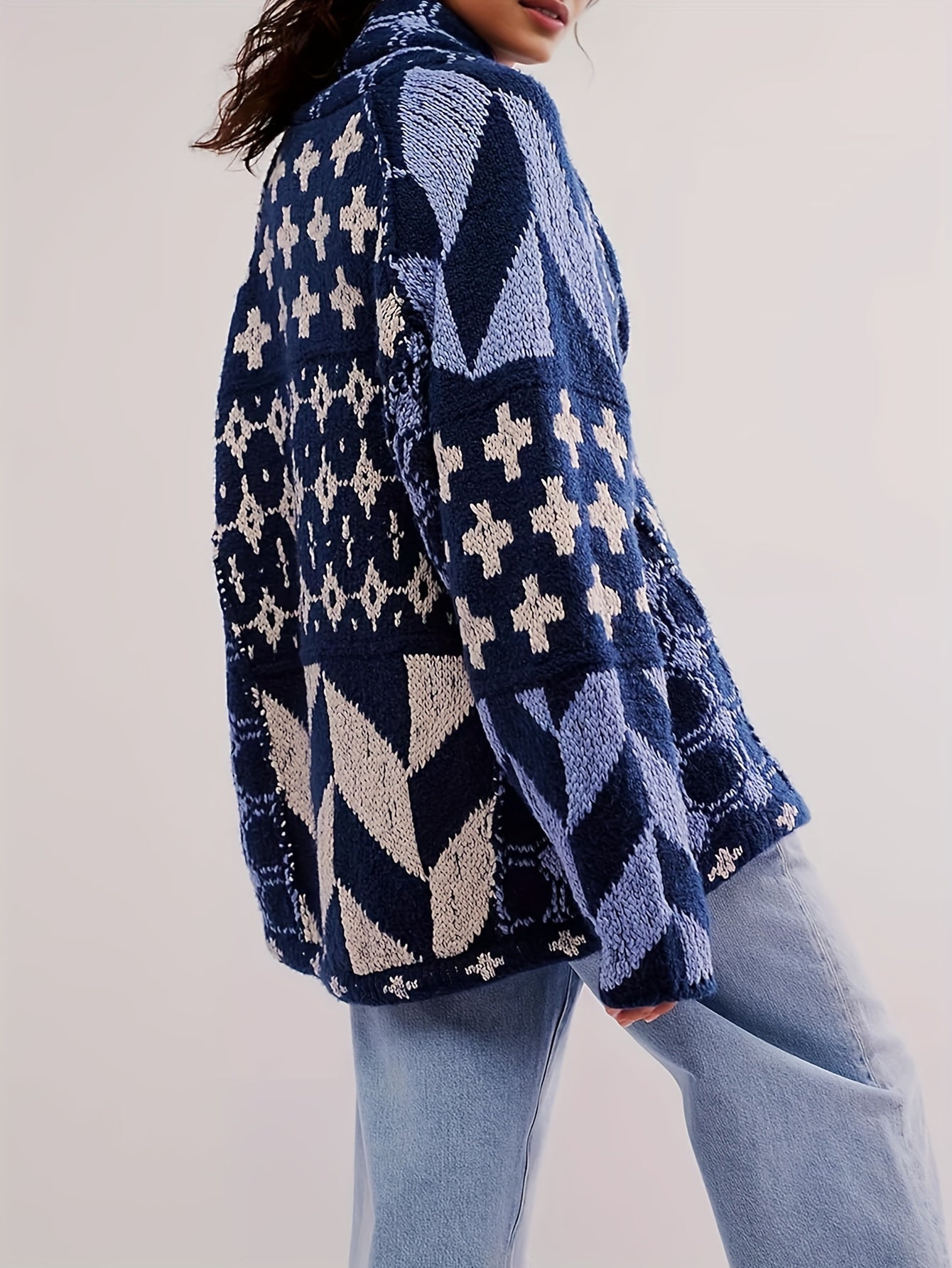 Autumn And Winter New Sweater with Two-Tone Color Block, Lightweight Layering Piece, Everyday & Formal Outfits - Sweater Cardigan, Casual Wear, Textured Knitwear, Fall Fashion, Stylish Knitwear, Cozy Material, Versatile Top, Office Attire