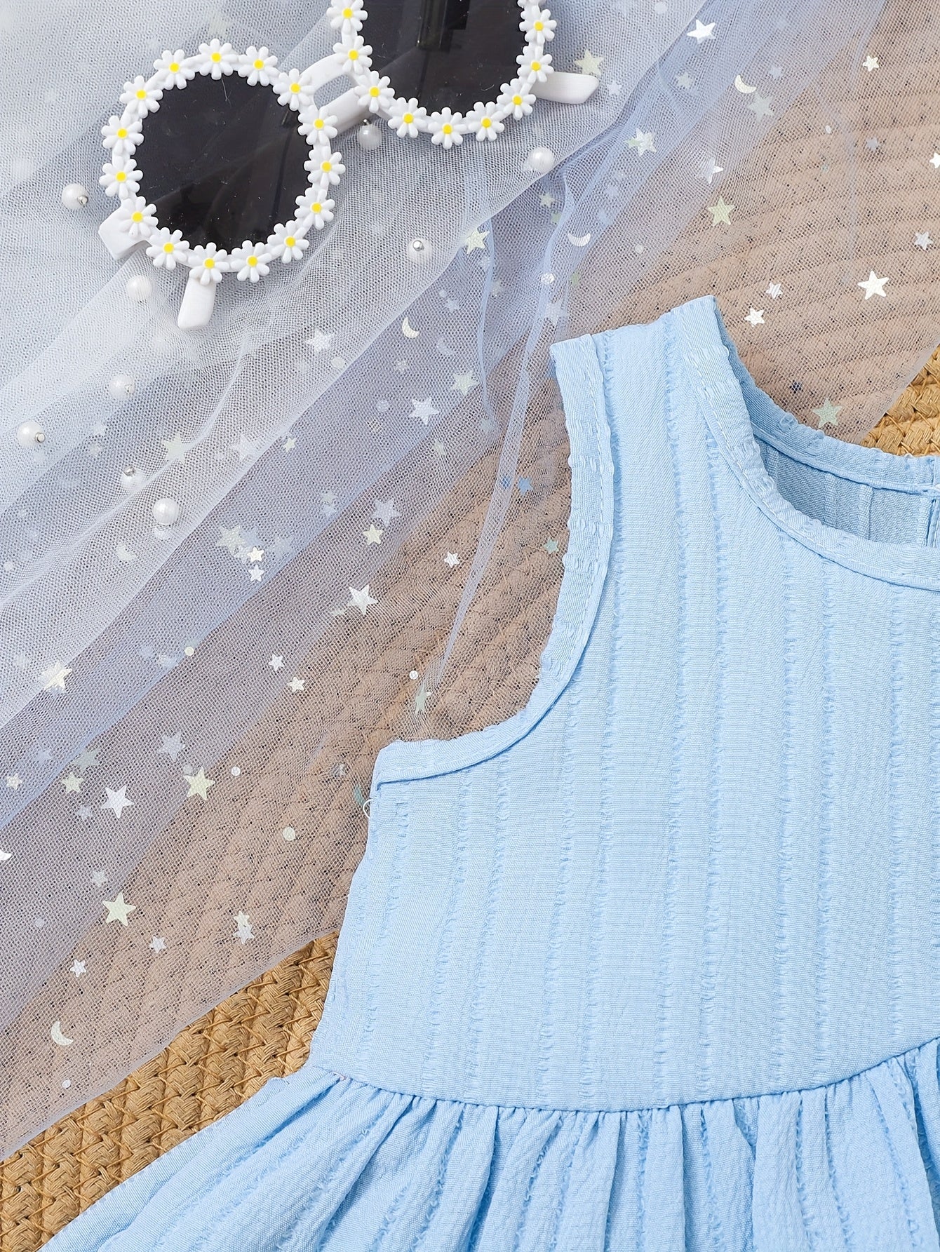 2pcs Girls' Summer Set: Blue Striped Sleeveless Top with Ruffle Design and Floral Print, Bow Detail & Wooden Ear Short Pants Casual Outfit, Perfect for Outdoor