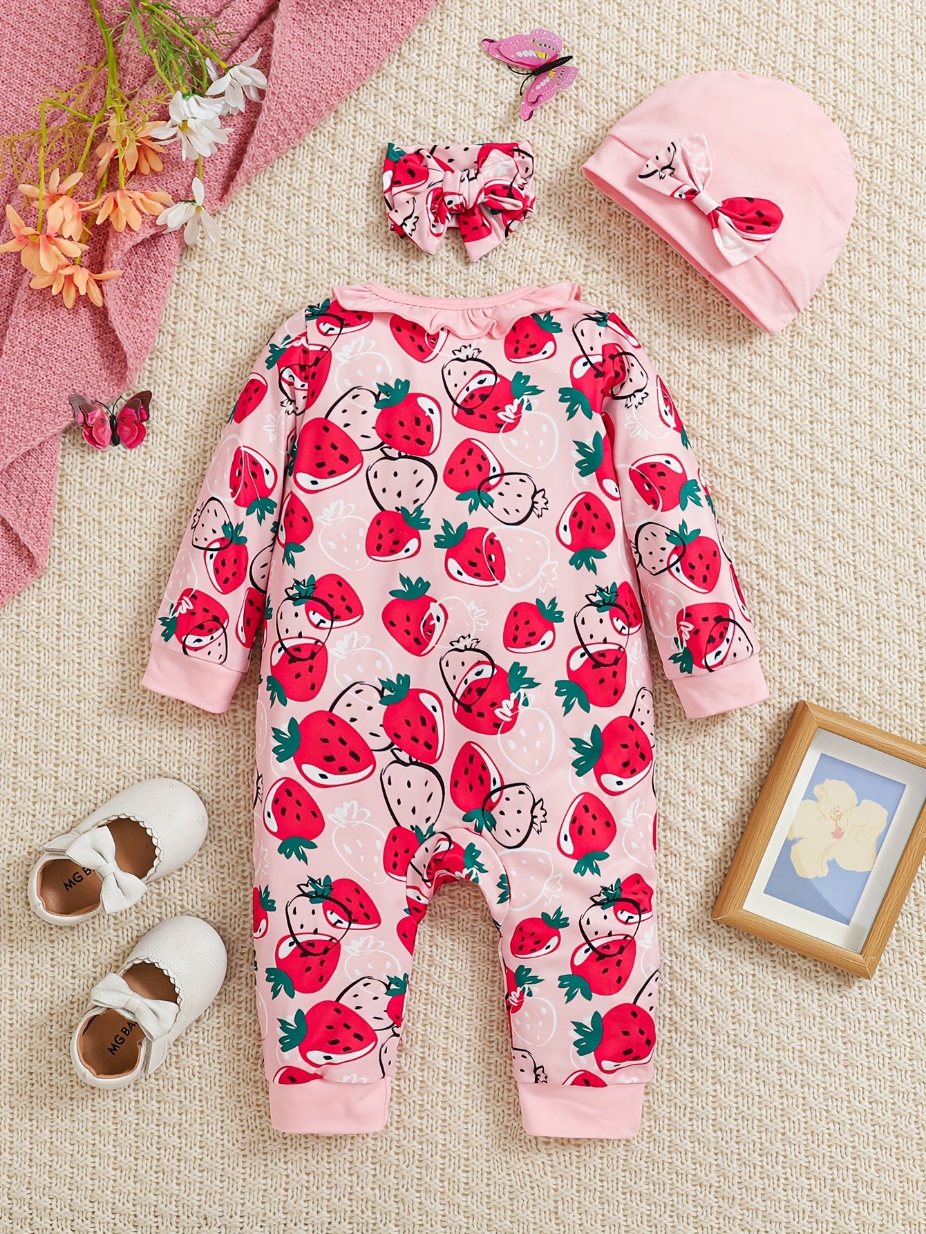 Pink Leopard Print "The Princess Has Arrived" Onesie with Matching Hat for Youngsters - Cozy Knitted Fabric, Casual Style, Regular Fit, Perfect for Fall/Winter, for Outdoor, Perfect for Outdoor