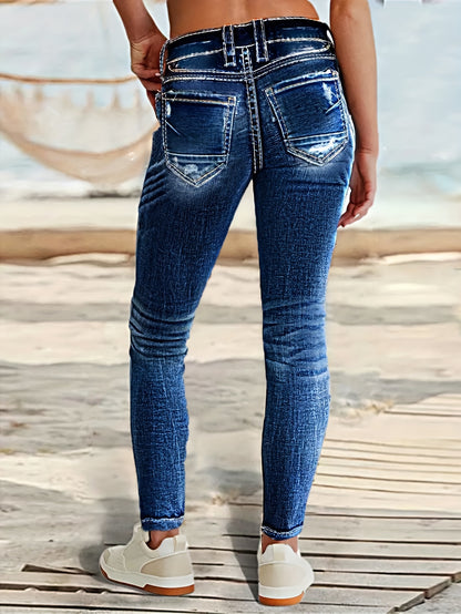 Women'S Skinny Fit Denim Jeans with a Single-Breasted Whiskering Wash