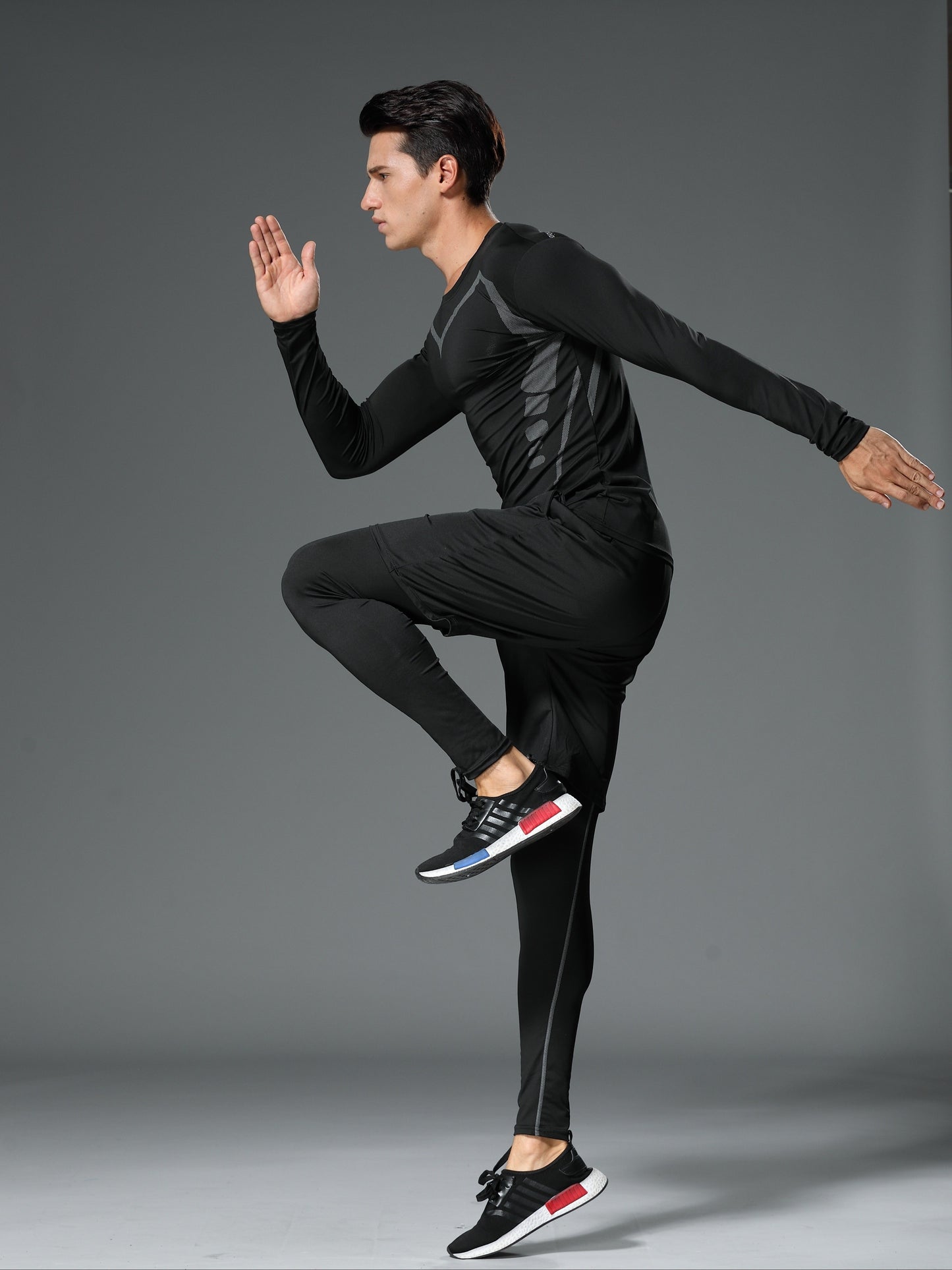 3pcs Men's Night Running Reflective Dry Tight Body Shaping Sports Suit Gym High Elastic Training Clothes Breathable Fitness Clothing, Night Running Gear, Reflective Workout Wear, Men's Sports Suit, Reflective Activewear, Sporty Aesthetic, Seamless Sportsw