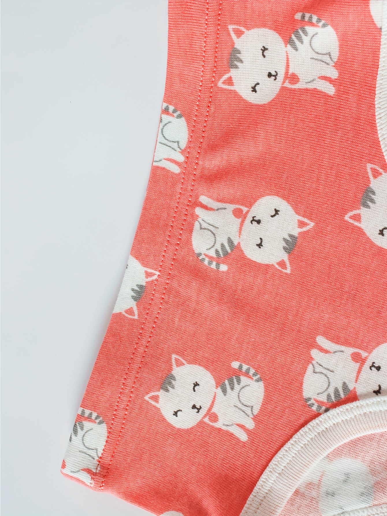 [Random]Randomly Send 12pcs Of Comfortable And Breathable Underwear for Girls with Pattern Elements Like Mermaid, Fox, Zebra, Kitten, Balloon, Castle, Insect, Flower, Pegasus, Etc.