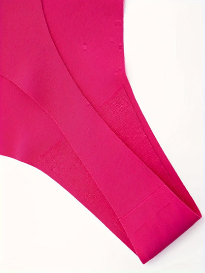 Set of 6, Ladies' Low-Rise Thongs Featuring a Heart Design, Seamless Construction, Alluring Style, with Wavy Edge Patterns And Cut-Out Heart Details