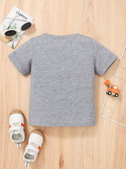 ' 100% Cotton "My Mom Always Wonders..." Letter Print T-Shirt - Cute Short Sleeve Round Neck Top with Asymmetrical Hem, White Casual Casual Attire & Play Outfits, Easy-Care Clothes (1-10 Years)