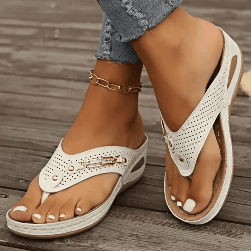 [Clip Toe Thong Sandals] 2026 New Women's Clip Toe Thong Sandals - Thick Elevated Sole, Fashionable Non-Slip Beach Shoes, Lightweight And Versatile for Casual Vacation, Comfortable Soft Sole, Plus Sizes Sandals, Women Shoes