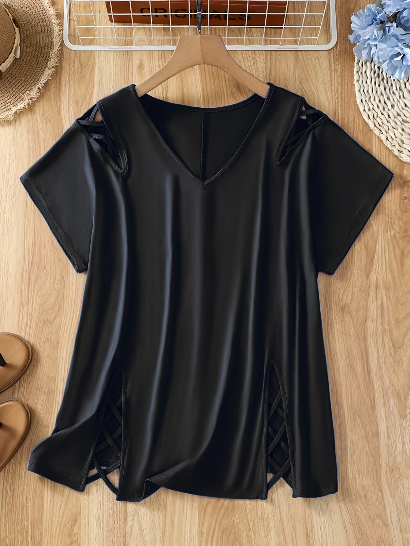 Plus Size Women'S Loose-Fitting Short-Sleeve V-Neck Tee - Stylish V-Neck Style Featuring Open Cross Elements. Perfect for Both Casual And Formal Settings During Spring And Summer, Making It Great for Everyday Wear And Special Events