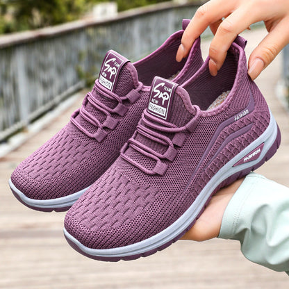 Lightweight And Breathable Slip-On Sneakers for Both Men And Women, Featuring a Woven Design That Prevents Slipping. These Outdoor Training Shoes Have a Pu/Fabric Upper And Lining, a Low-Top Round Toe Design, Making Them Perfect for Running