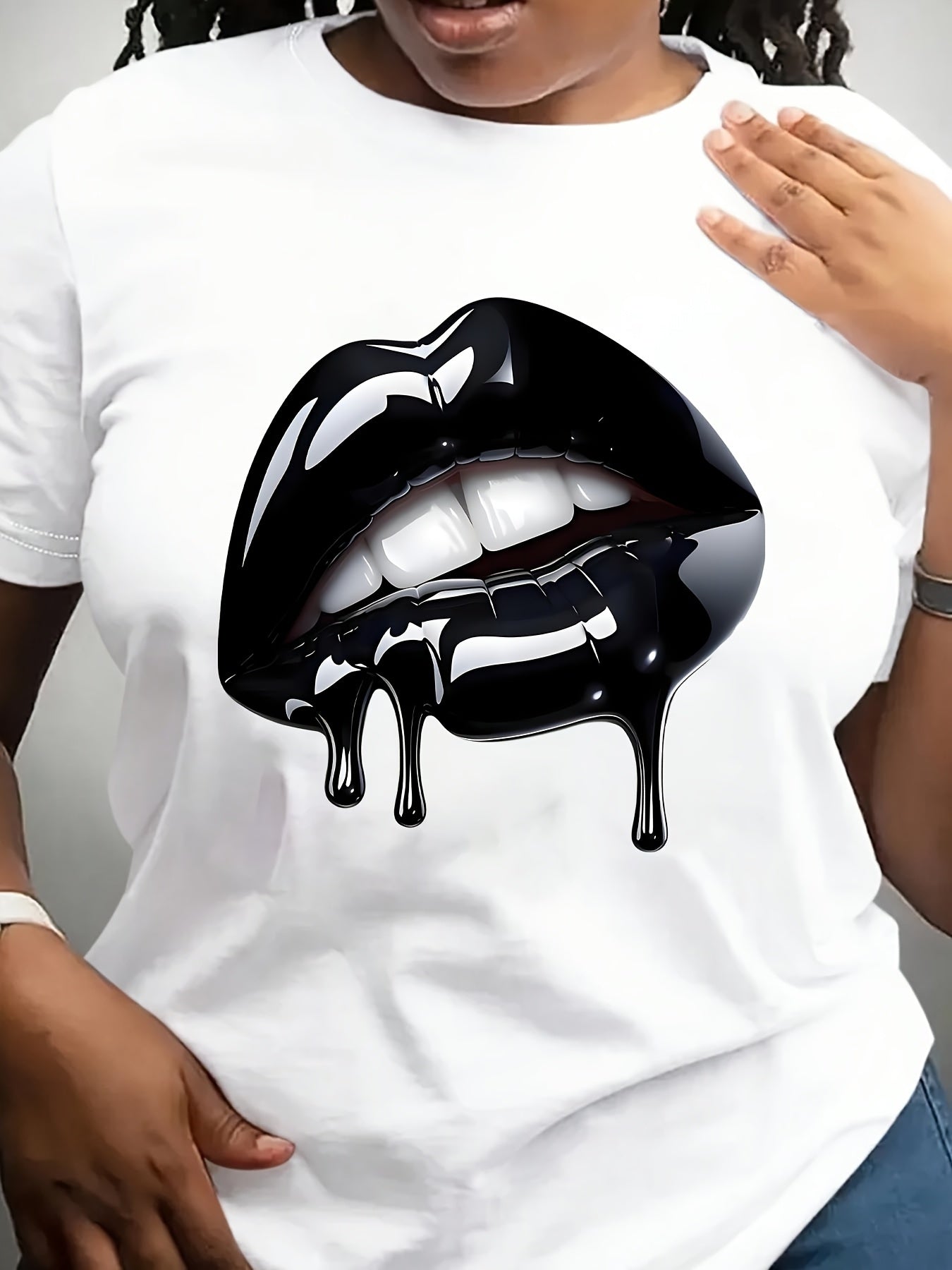 Plus Size Women'S Oversized Lips Print T-Shirt - with Glossy Lip Design, Breathable Round Neck Short Sleeve Casual Top, All-Season Fit for Casual Attire & Statement Outfits, Versatile Basic Tee for Layering Standalone Style