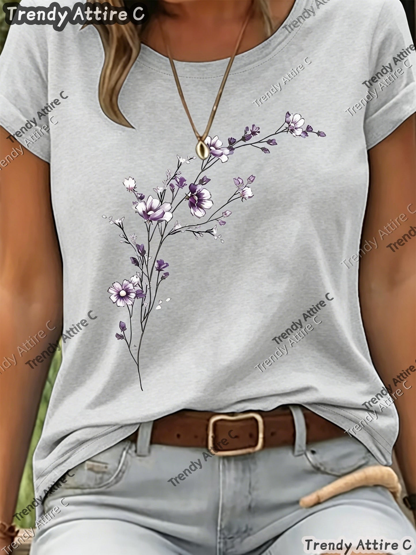 This Short-sleeved T-shirt Features A Purple Floral Print with A Horizontal Branch Pattern. It Has A Regular Fit And A Round Neck, Making It A Suitable Gift for Spring/summer. Perfect for Outdoor Casual Wear