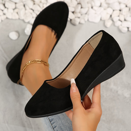 European And American Women'S Plus Size Casual Flat Bean Shoes For Spring, Summer, Autumn, Pointed Soft Sole For Wearing On The Outside, Shallow Mouth Single Shoe For Women