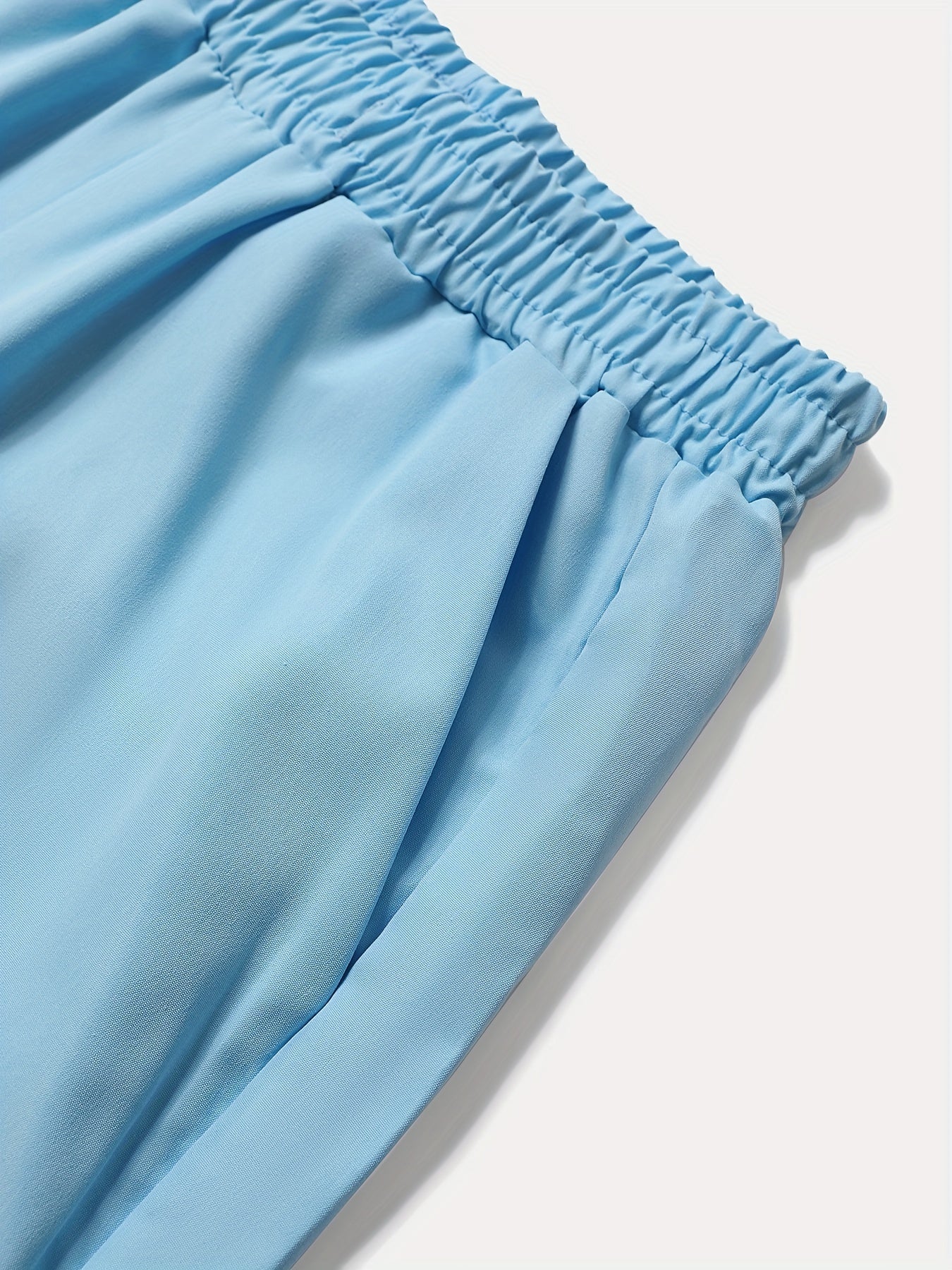 Set of 2pcs: Men'S Summer Short-Sleeve Button-Up Shirt And Shorts.