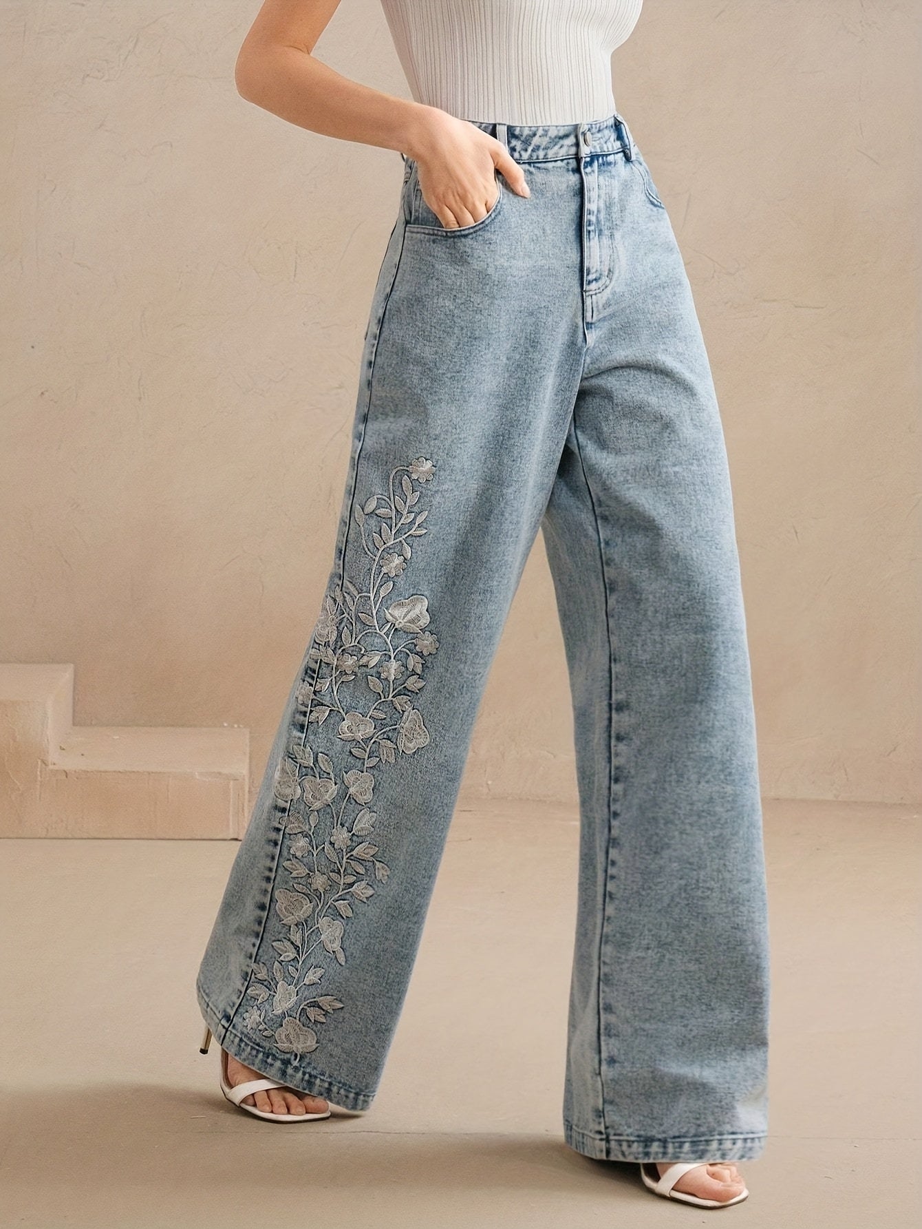 Women's Elegant Floral Embroidered Denim Trousers