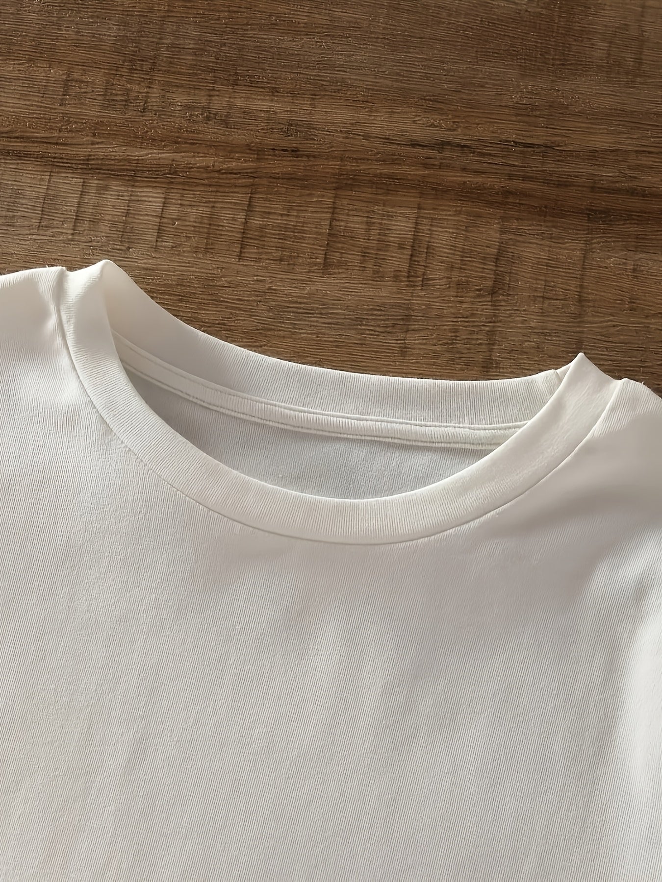 Women'S Casual T-Shirt, Printed with "Patience is Worn Out" Letter Pattern, Short Sleeve Round Neck Design, Suitable for All Seasons, Fabric, Fiber, - Fashionable and Comfortable Clothing