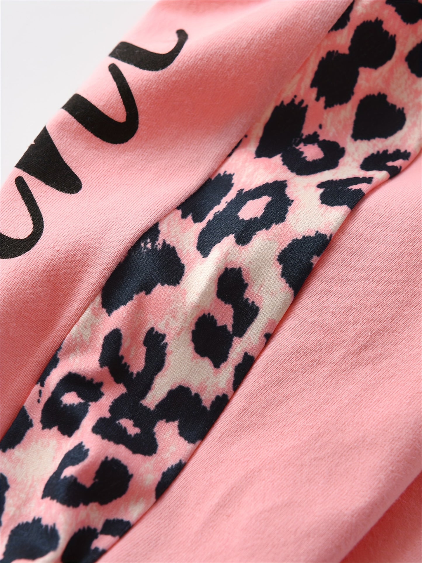 KuKitty Infant Baby Girl Clothes Set Long Sleeve "Mama's Mini" Print Pullover Sports Hooded Tops and Leopard Pants Outfits Set