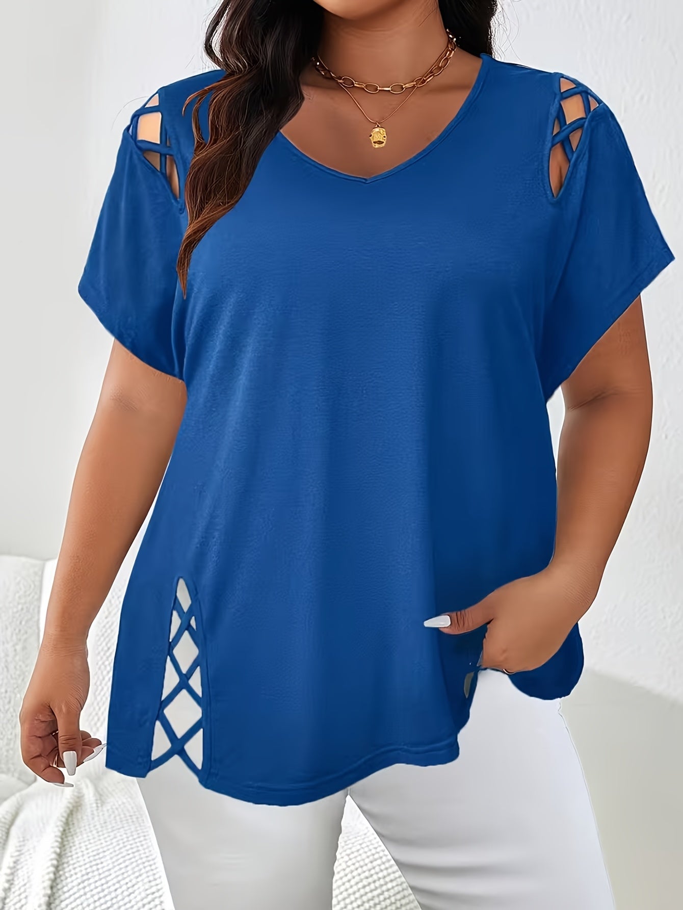 Plus Size Women'S Loose-Fitting Short-Sleeve V-Neck Tee - Stylish V-Neck Style Featuring Open Cross Elements. Perfect for Both Casual And Formal Settings During Spring And Summer, Making It Great for Everyday Wear And Special Events