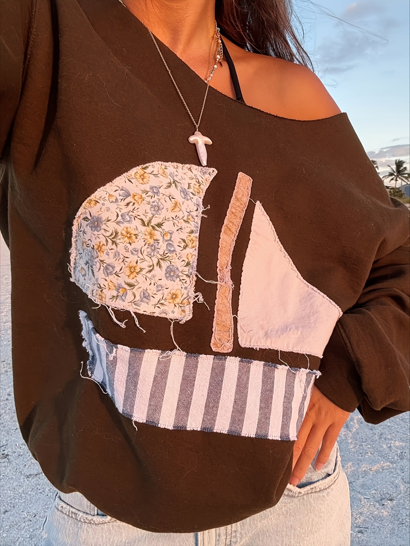 Women'S 3D Oversized Pattern Patch Off-Shoulder Long-Sleeved Sweatshirt, Sailboat Pattern, One-Shoulder/ Off Shoulder Pullover, Spring And Summer New Style, Women'S Clothing Blouse Tops