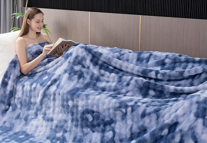Faux Rabbit Fur Cozy Throw Blanket - Machine-Washable Travel Style
